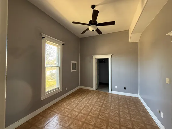 $194,000 | 246 West Clark Street, Bartlett, TX 76511