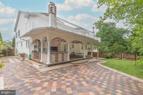 $1,795,000 | 9715 Singleton Drive, Bethesda, MD 20817