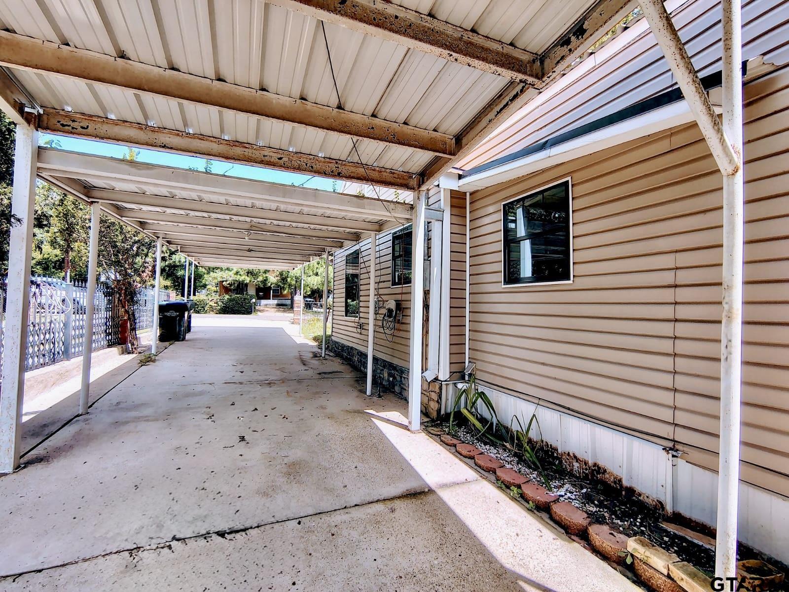 211 Watkins Street Longview, TX 75604 - Photo 22 of 26