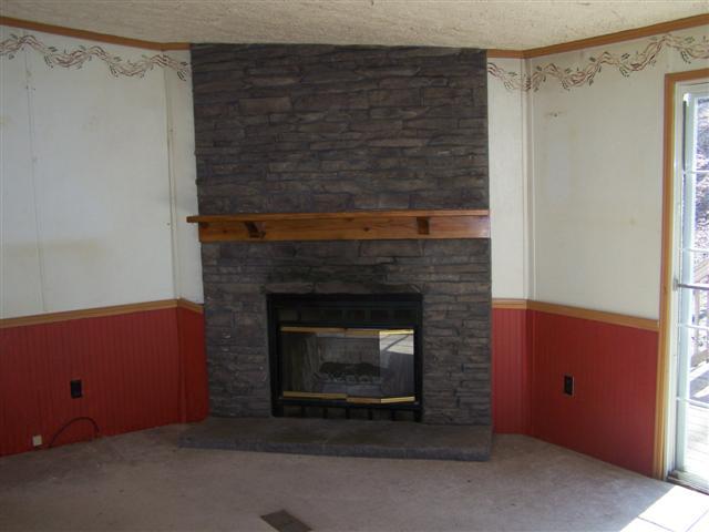 1213 Henderson Road Gray Court, SC 29645 - Photo 5 of 9