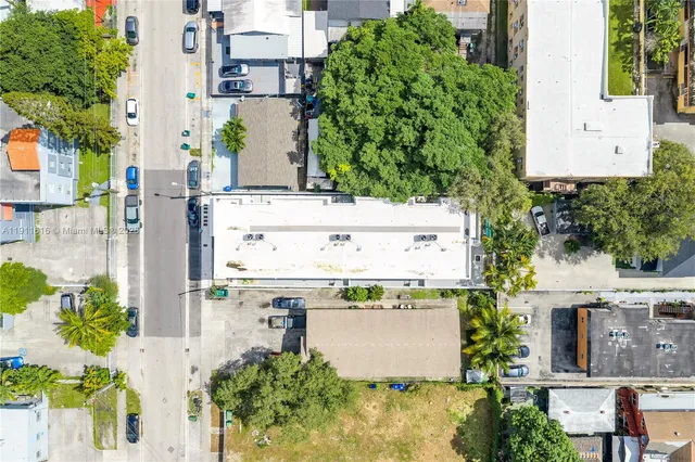 $990,000 | 526 Southwest 2nd Street, Unit 2, Miami, FL 33130