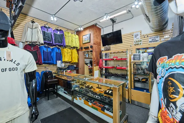 $1,690,000 | 5636-48 West Division Street, Chicago, IL 60651