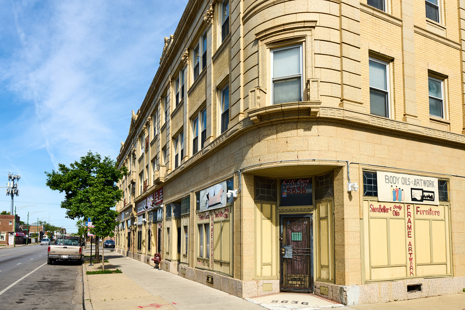 5636-48 West Division Street Chicago, IL 60651 - Photo 2 of 25