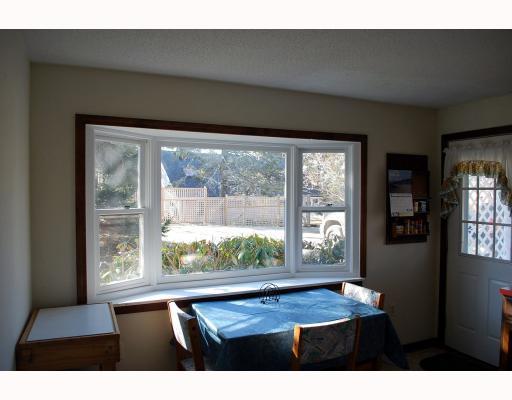 24 Meadow Point Road Lamoine, ME 04605 - Photo 4 of 10 Dining Room.