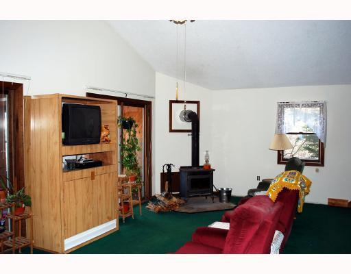 24 Meadow Point Road Lamoine, ME 04605 - Photo 5 of 10 Living Room.