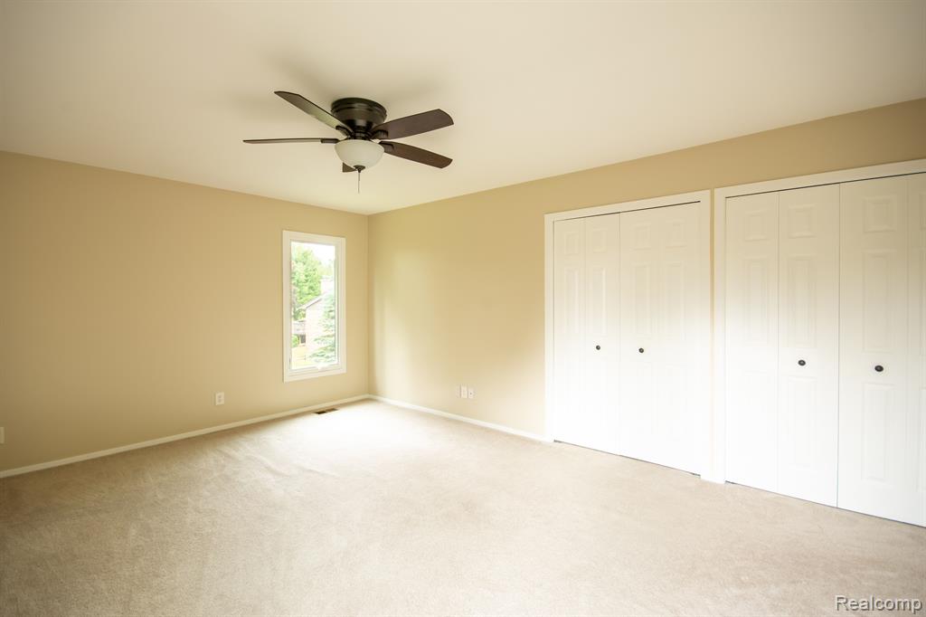 36609 Valley Ridge Drive Farmington Hills, MI 48331 - Photo 17 of 19