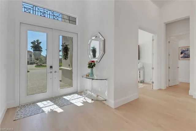 $2,285,000 | 14370 Laguna Springs Lane, Naples, FL 34114