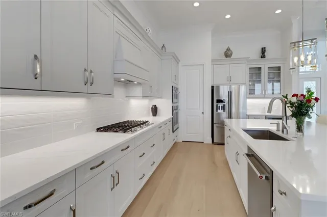 $2,285,000 | 14370 Laguna Springs Lane, Naples, FL 34114