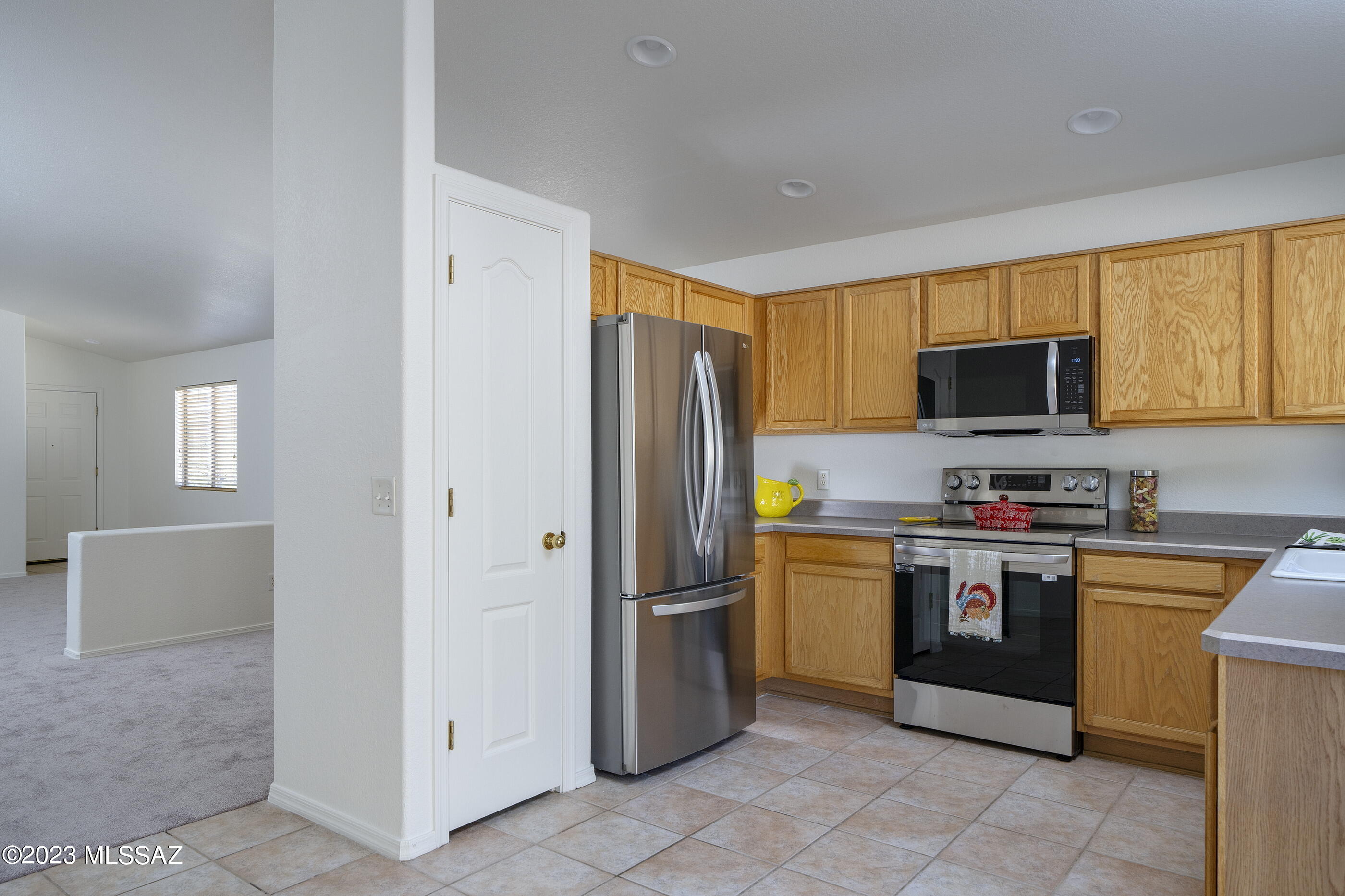 2444 West Rousseau Street Tucson, AZ 85741 - Photo 5 of 18 Gallery Image 5