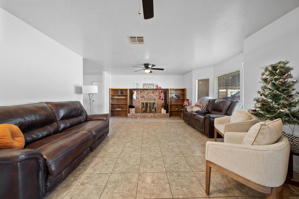 535 West Murphy Road Imperial, CA 92251 - Photo 3 of 40