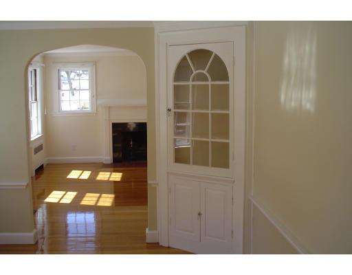 33 Clifton Road Milton, MA 02186 - Photo 5 of 15 Gallery Image 5