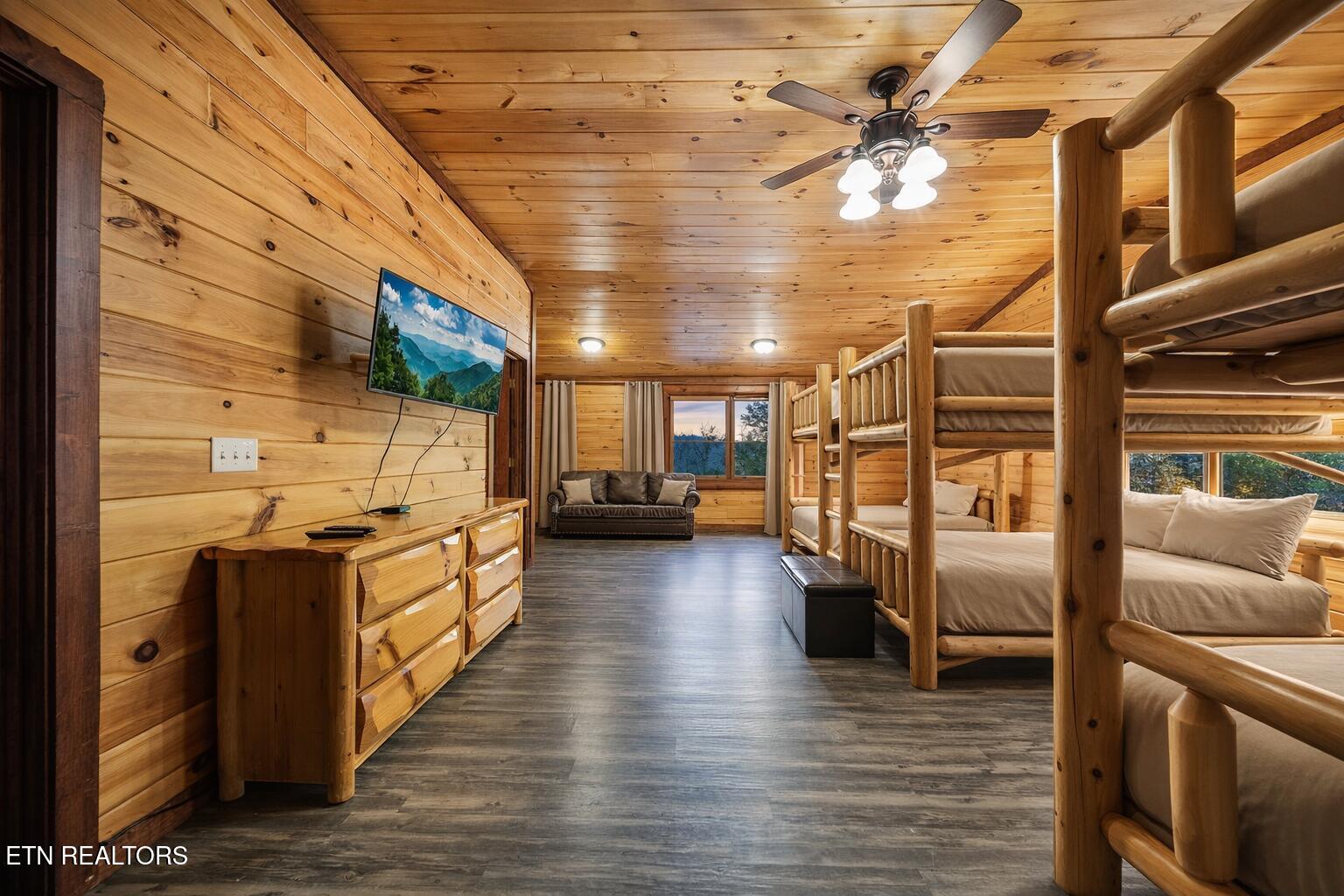 220 Amet Way Cosby, TN 37722 - Photo 21 of 29 Bunkroom staged for 220 Amet Way for sal