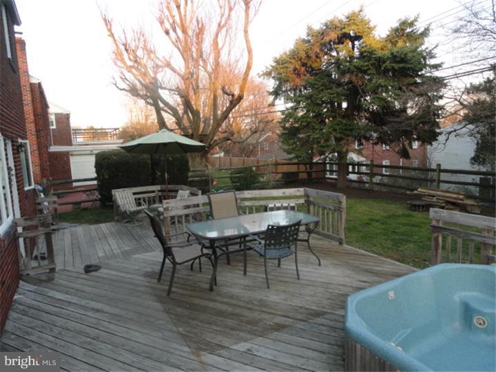 1724 Mt Pleasant Road Havertown, PA 19083 - Photo 3 of 19