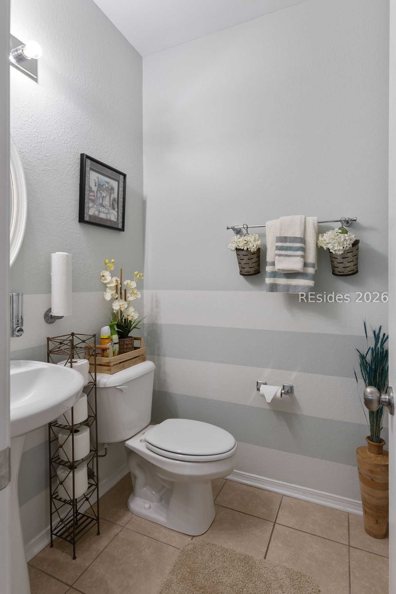 312 Columbia Lane Okatie, SC 29909 - Photo 18 of 34 Powder Room 1st Floor