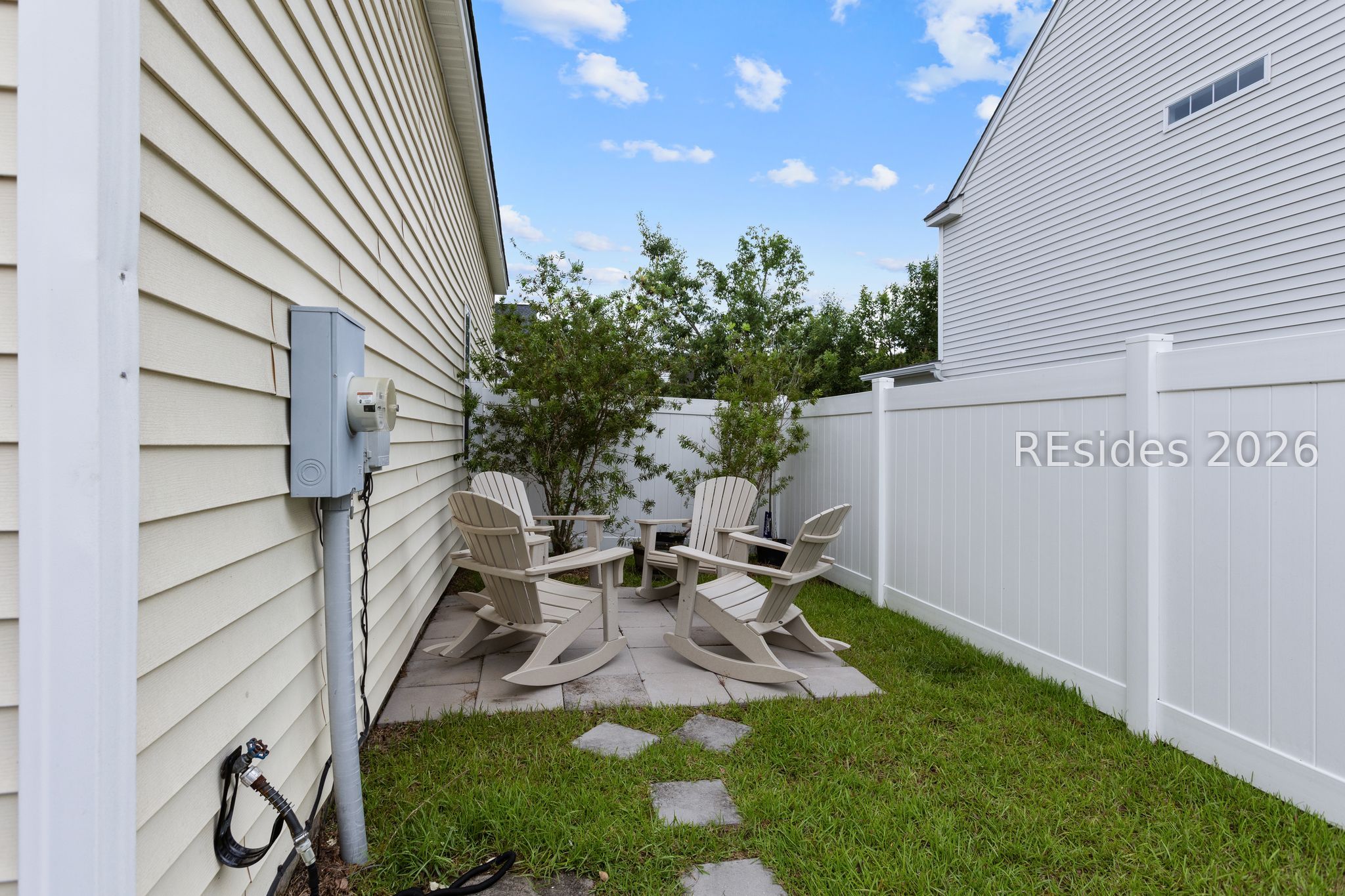 312 Columbia Lane Okatie, SC 29909 - Photo 33 of 34 Lounge area