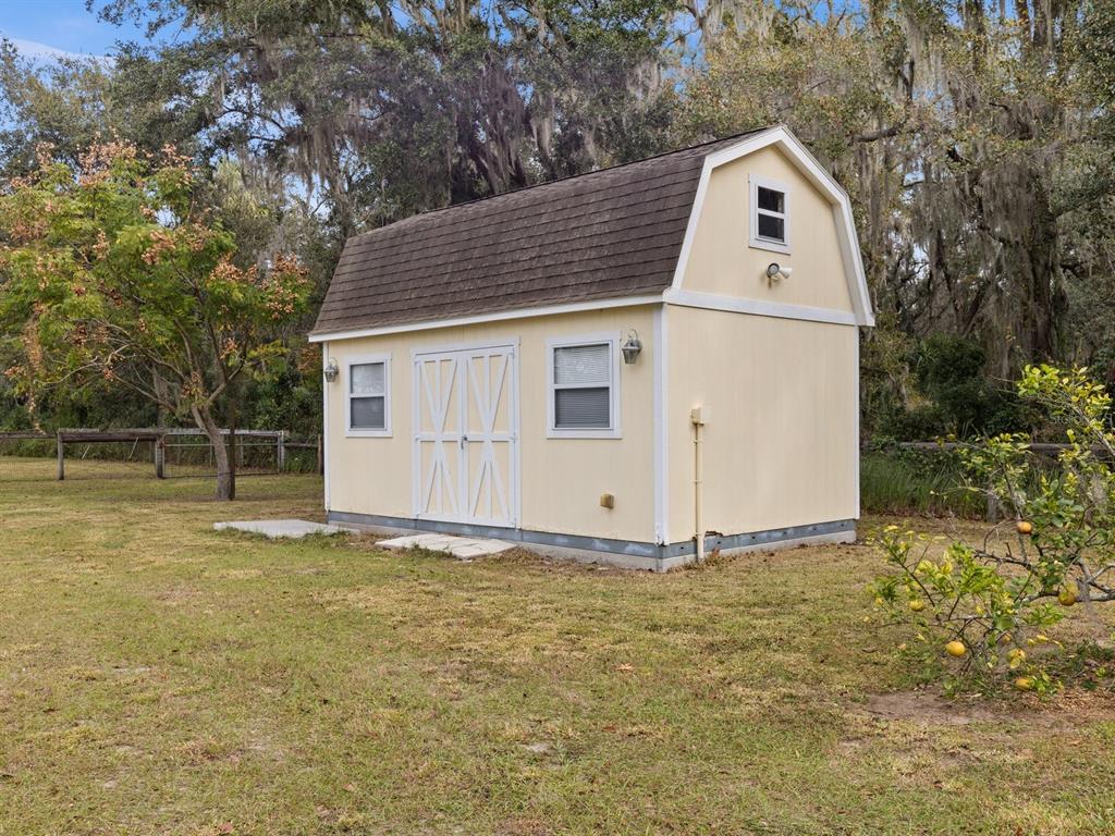11114 Holstein Road Lithia, FL 33547 - Photo 62 of 67 Gallery Image 62