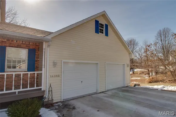 $335,000 | 14083 Aspen Drive, Carlinville, IL 62626