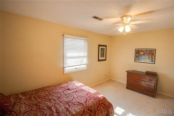 $335,000 | 14083 Aspen Drive, Carlinville, IL 62626