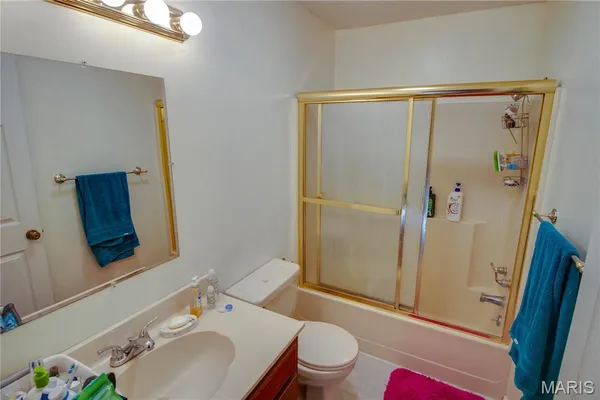 $335,000 | 14083 Aspen Drive, Carlinville, IL 62626