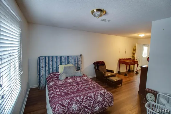 $335,000 | 14083 Aspen Drive, Carlinville, IL 62626