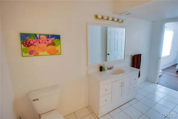 $335,000 | 14083 Aspen Drive, Carlinville, IL 62626