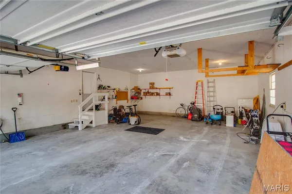 $335,000 | 14083 Aspen Drive, Carlinville, IL 62626