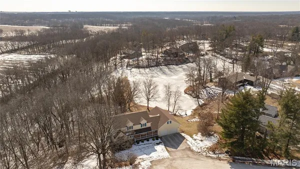 $335,000 | 14083 Aspen Drive, Carlinville, IL 62626