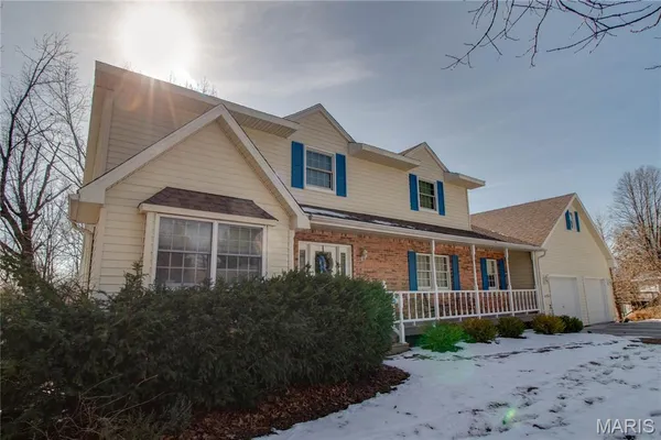 $335,000 | 14083 Aspen Drive, Carlinville, IL 62626