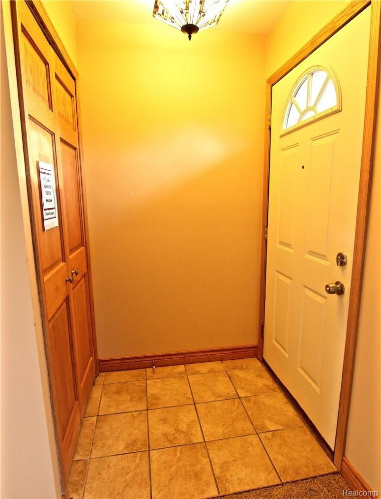 1055 Orion Road Lake Orion, MI 48362 - Photo 2 of 29 IMG_4119.jpg