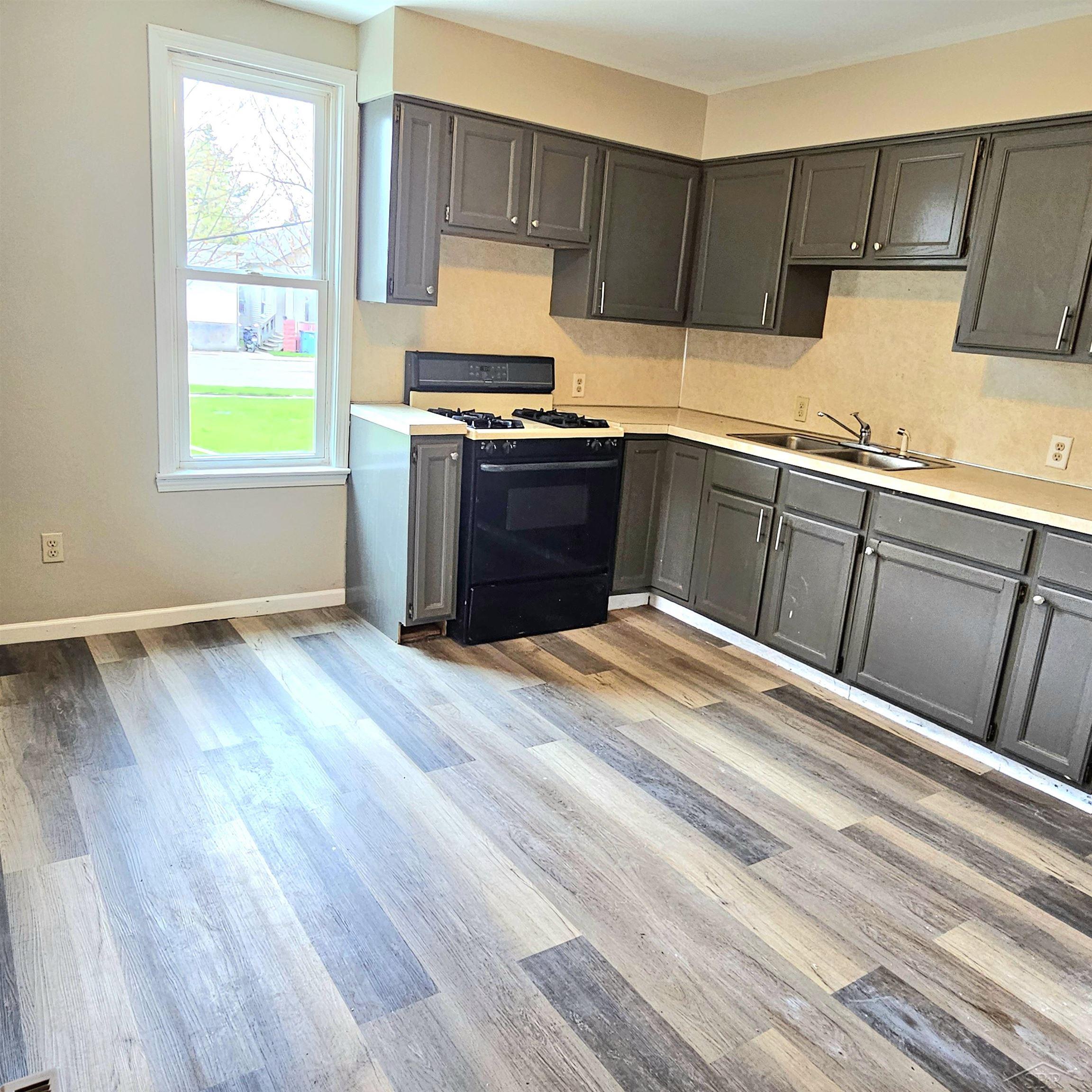 1307 18th Street Bay City, MI 48708 - Photo 6 of 19