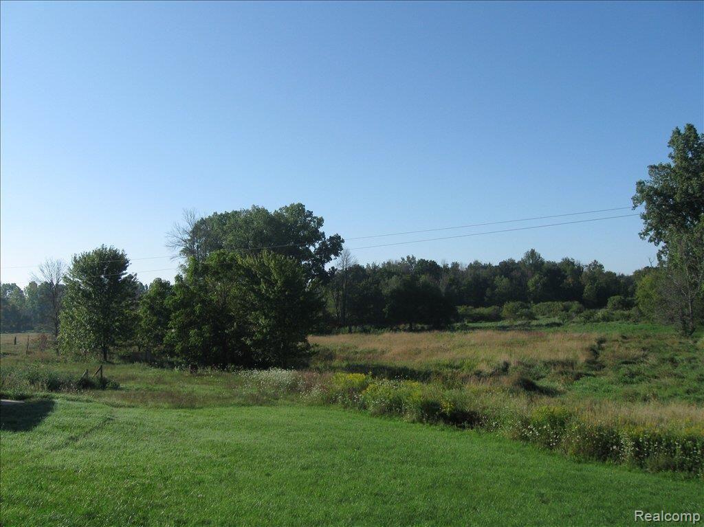 3007 Chase Lake Road Howell, MI 48855 - Photo 5 of 12 IMG_1213