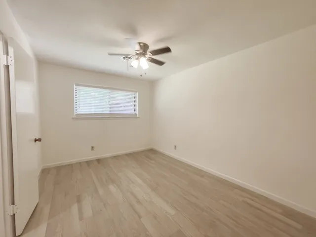 $2,100 | 7710 Romney Road, Houston, TX 77036