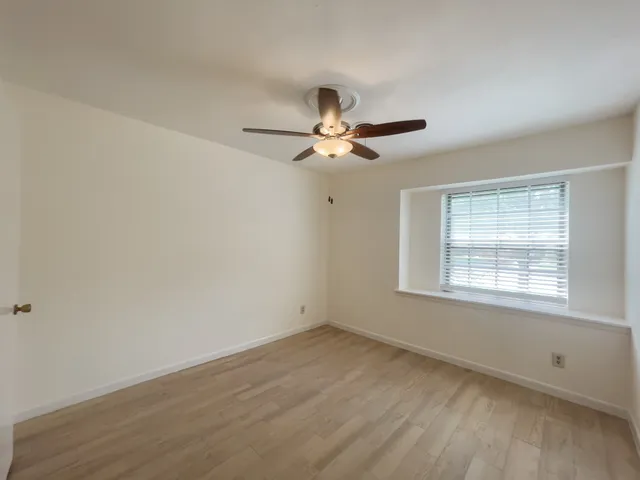 $2,100 | 7710 Romney Road, Houston, TX 77036