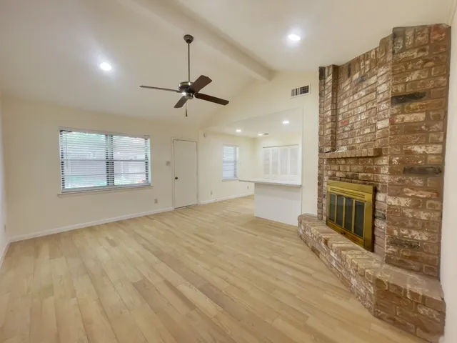 $2,100 | 7710 Romney Road, Houston, TX 77036