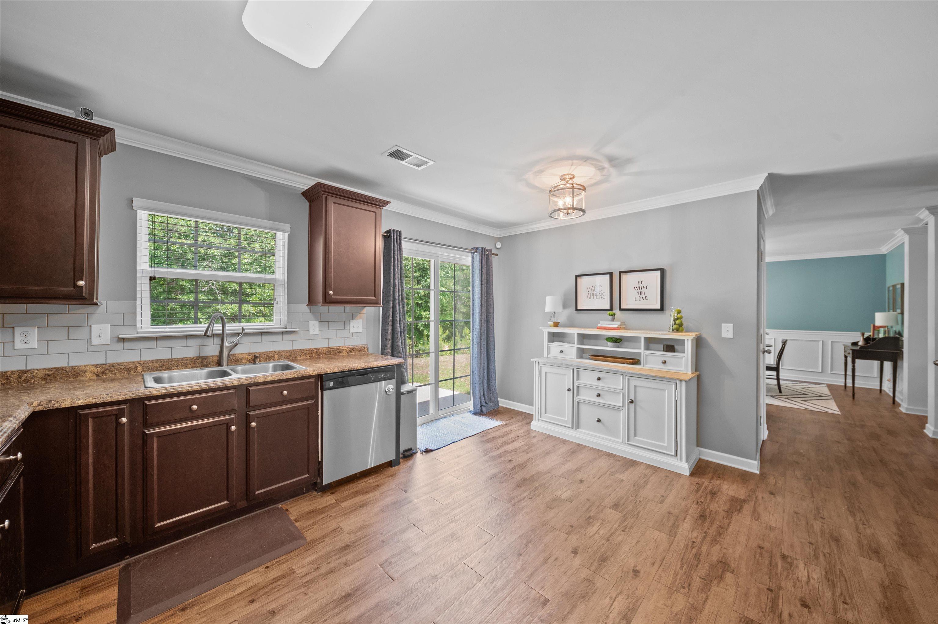 33 Ravencrest Drive Anderson, SC 29621 - Photo 7 of 25 Gallery Image 7