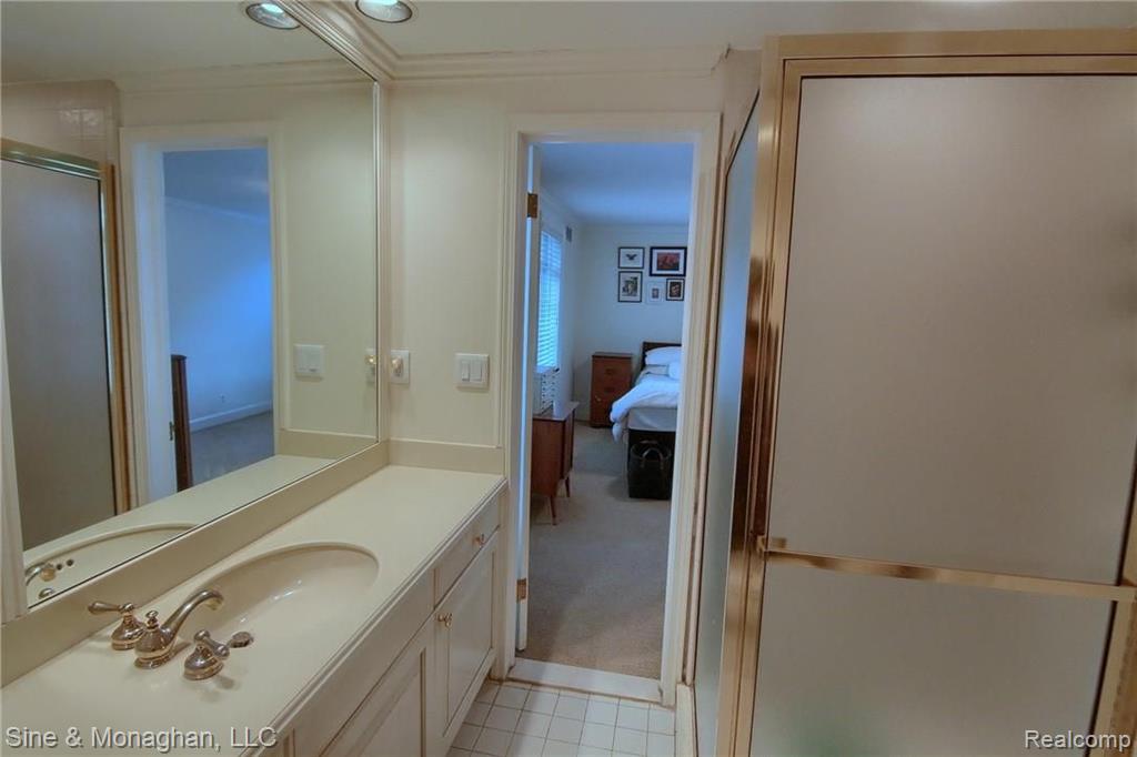 336 Merriweather Road Grosse Pointe Farms, MI 48236 - Photo 17 of 28