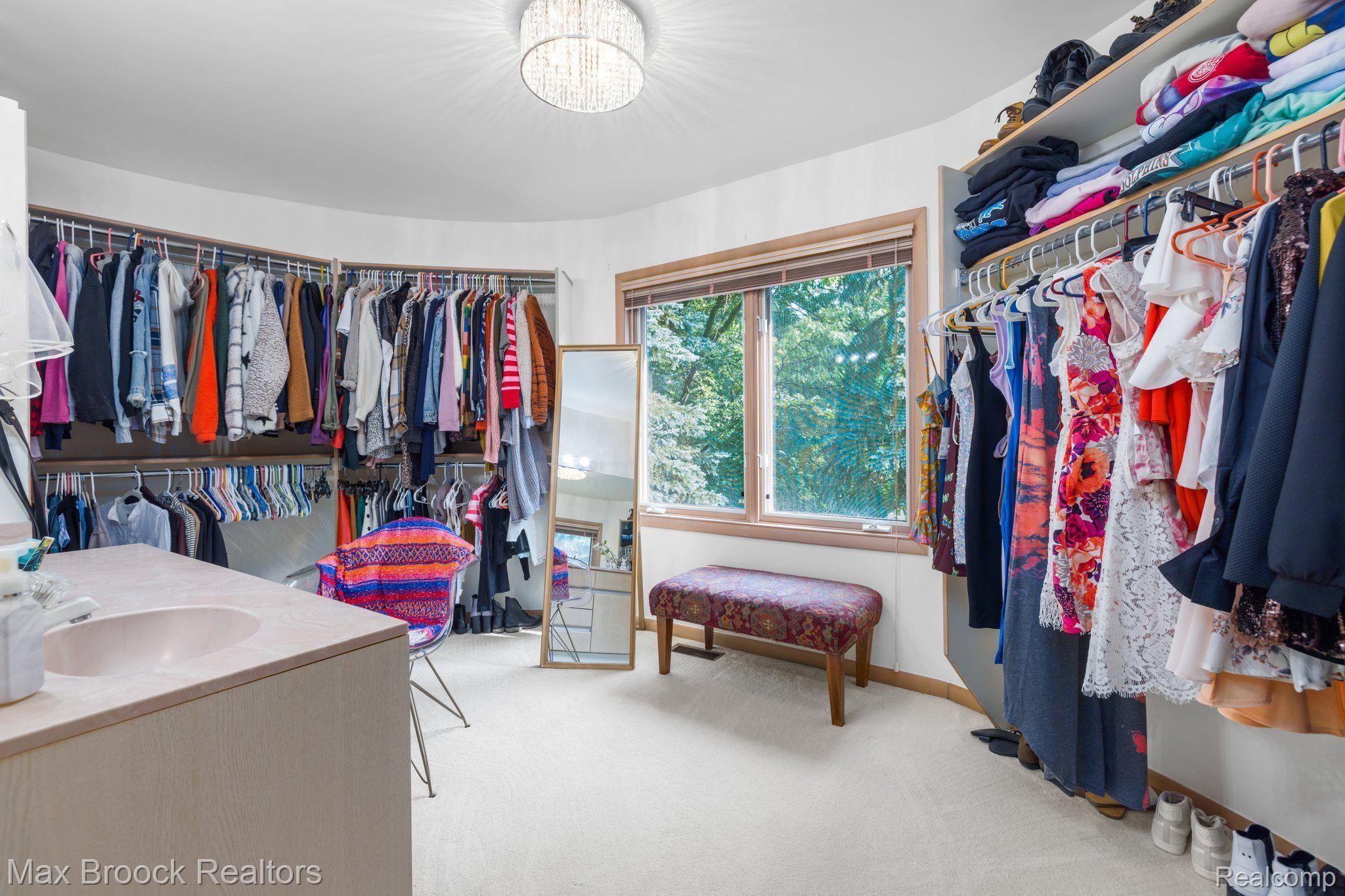 1223 West Gunn Road Rochester, MI 48306 - Photo 23 of 44 Gallery Image 23