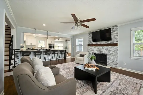 $649,000 | 5409 West 69th Terrace, Prairie Village, KS 66208