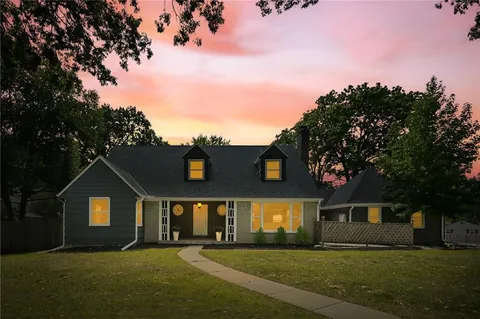 $649,000 | 5409 West 69th Terrace, Prairie Village, KS 66208