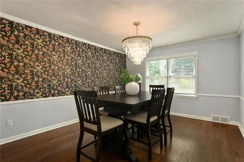 $649,000 | 5409 West 69th Terrace, Prairie Village, KS 66208