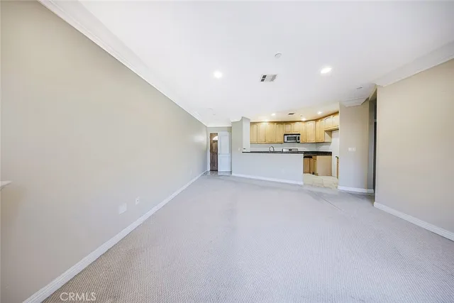 $649,000 | 1515 Grismer Avenue, Unit 302, Burbank, CA 91504