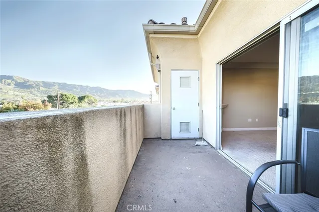 $649,000 | 1515 Grismer Avenue, Unit 302, Burbank, CA 91504