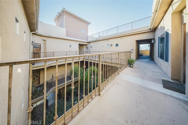 $649,000 | 1515 Grismer Avenue, Unit 302, Burbank, CA 91504