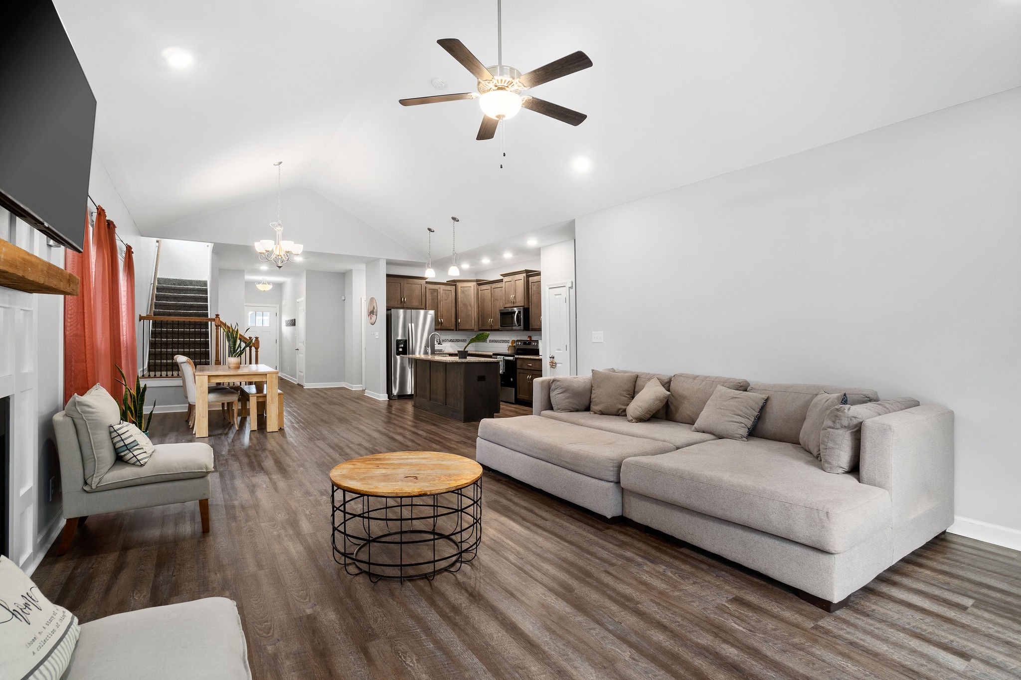 1892 Rains Road Clarksville, TN 37042 - Photo 11 of 31 Gallery Image 11