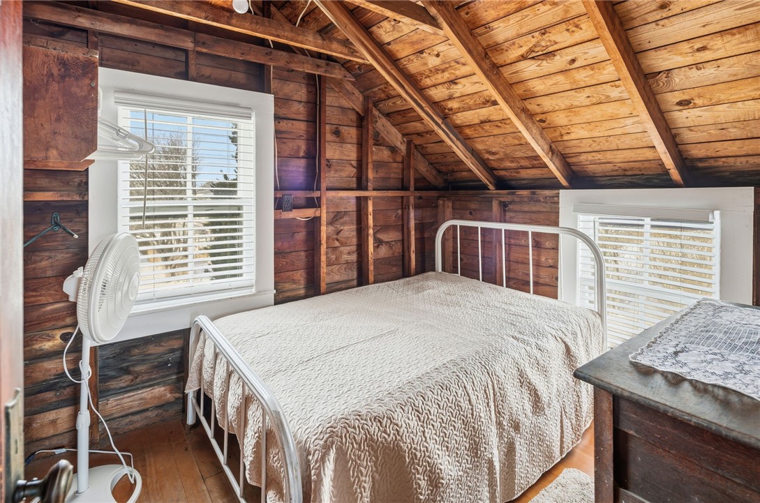 27 Benson Avenue Westerly, RI 02891 - Photo 31 of 44