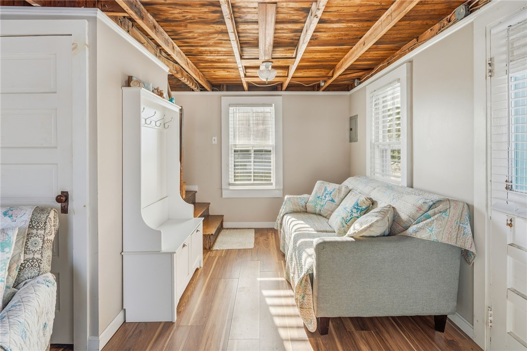 27 Benson Avenue Westerly, RI 02891 - Photo 7 of 44