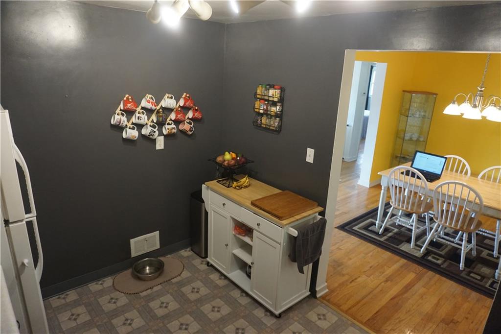 5323 Mifflin Road Pittsburgh, PA 15207 - Photo 8 of 22 Gallery Image 8