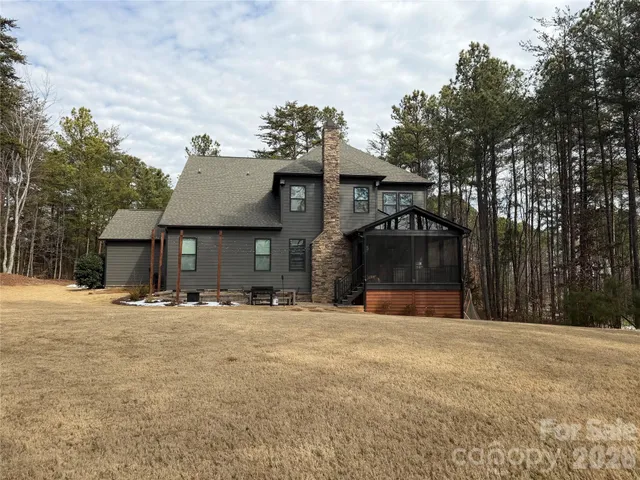 $925,000 | 6840 Kingfisher Court, Denver, NC 28037