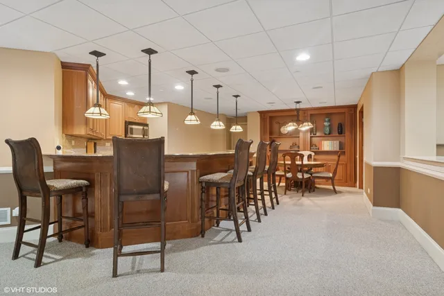 $1,349,000 | 2 Turnbury Court, Hawthorn Woods, IL 60047