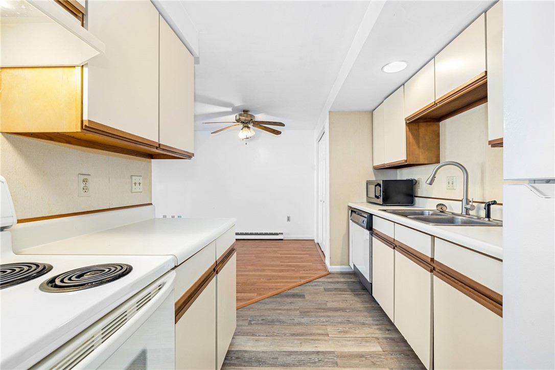 200 Post Road, Unit 504 Warwick, RI 02888 - Photo 12 of 31